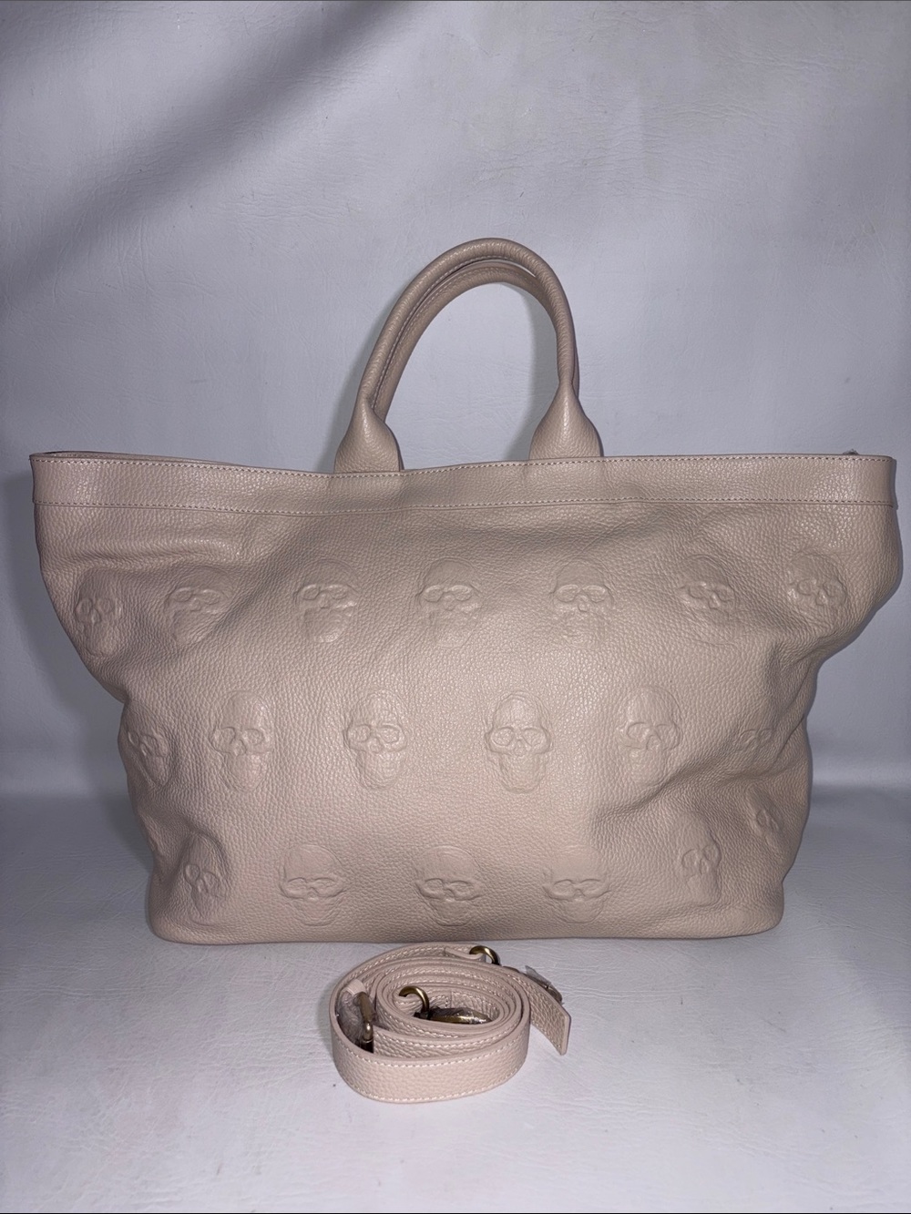 IO Pelle Italia New No Tag 3D Skull Embossed Leather Tote Cream Latte Weekender
